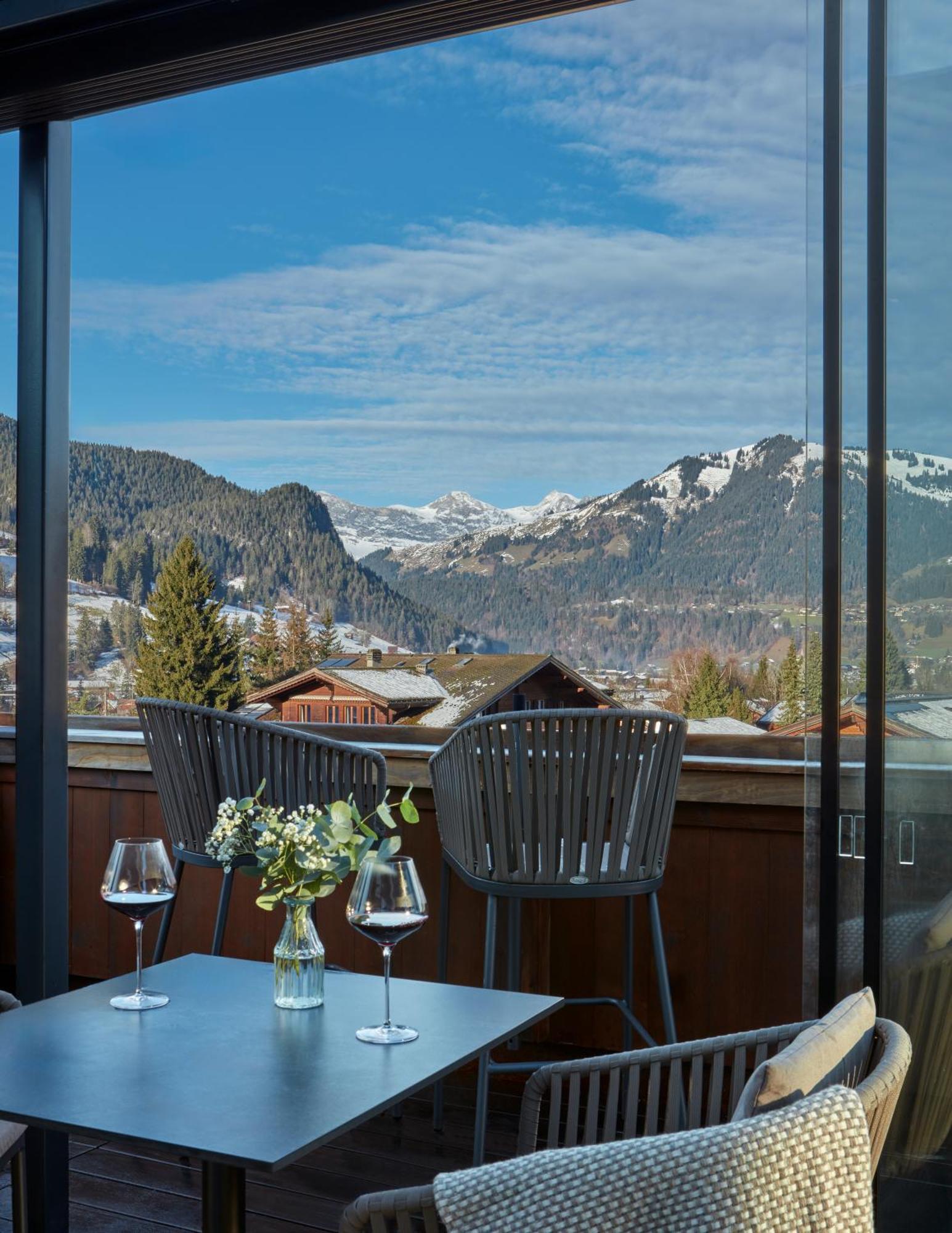 Hotel Miiro The Mansard Gstaad Exterior foto