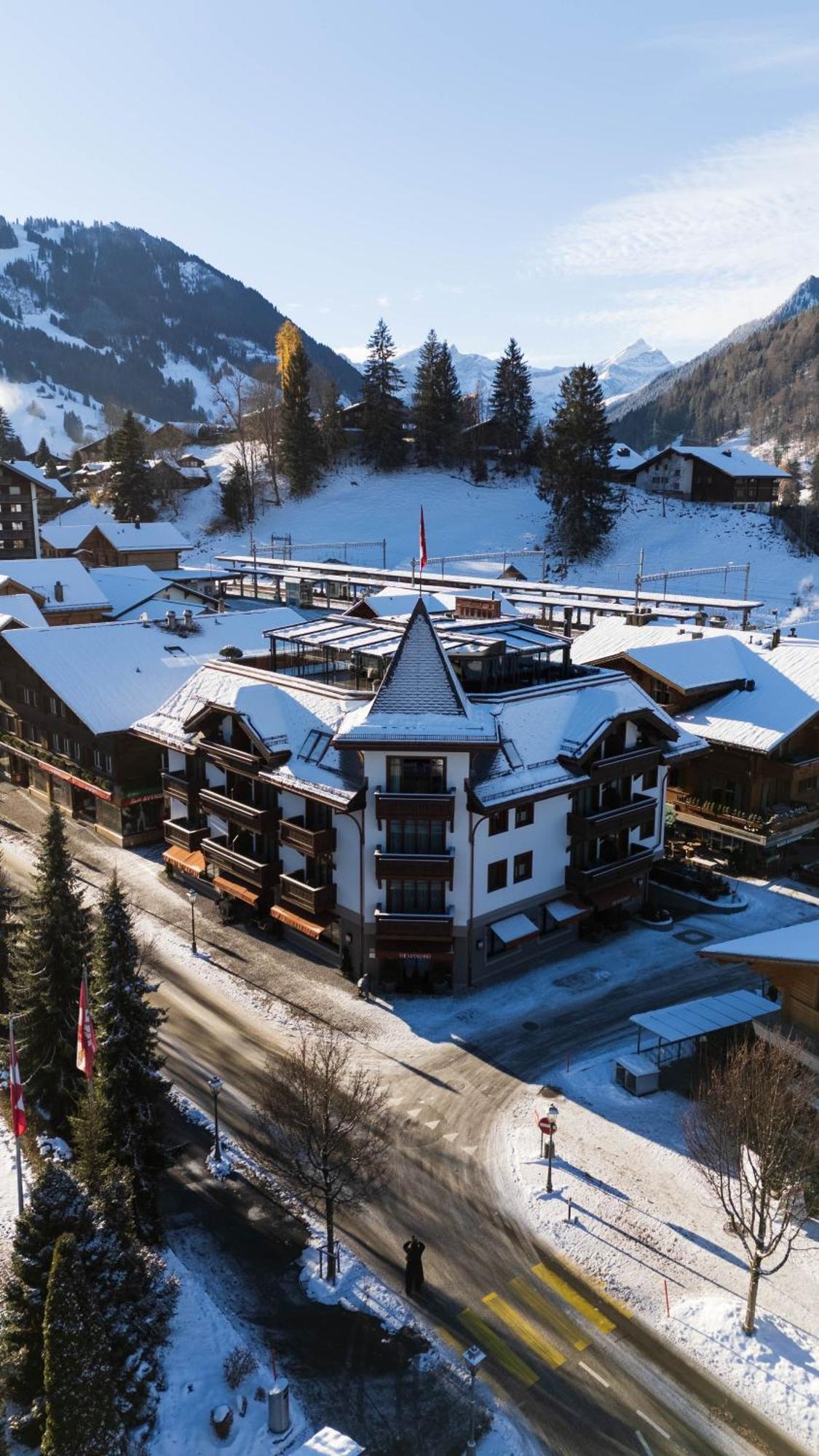 Hotel Miiro The Mansard Gstaad Exterior foto